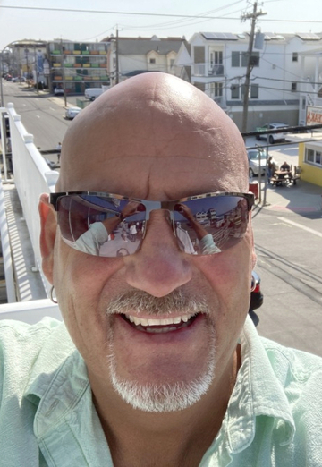 Bruce (@bruce576) — my photo № 1