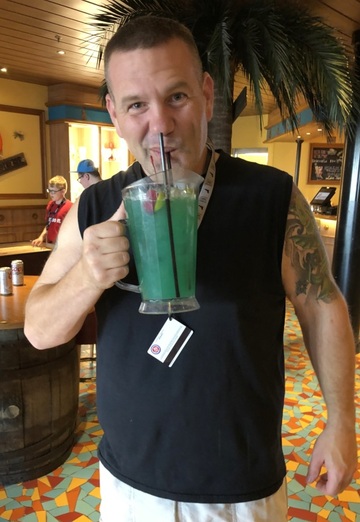 Josh (@josh1047) — my photo № 1