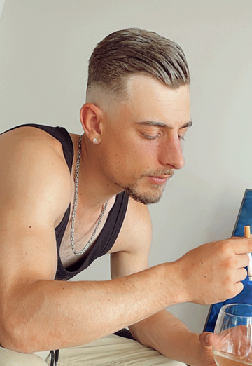 Alex (@alexander19547) — my photo № 1