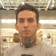 Carlos Andrés 30 Cali