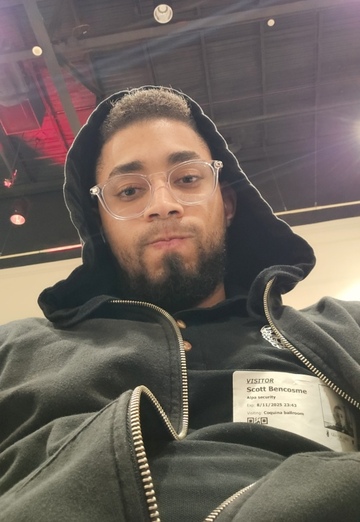 Scott (@scott1646) — my photo № 1