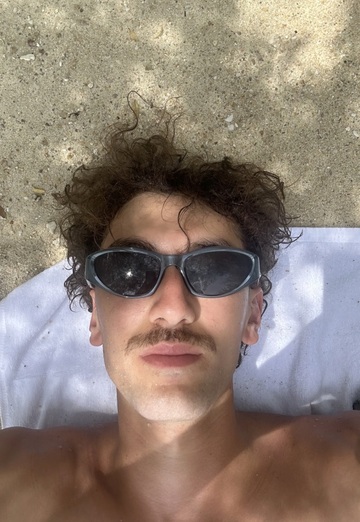 Saladin (@saladin72) — my photo № 1