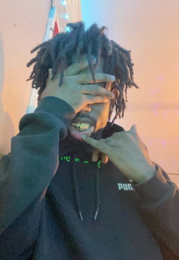 Izayah (@izayah) — my photo № 1