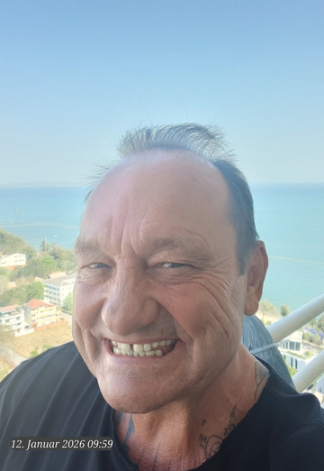 Micha (@micha700) — my photo № 2