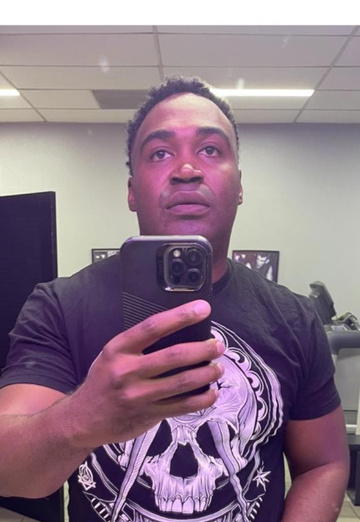 Troy (@troy391) — my photo № 1