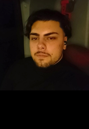 Jules (@jules124) — my photo № 1