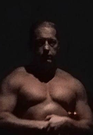 SimonSays (@simonsays13) — my photo № 1