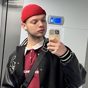 Nikolay 21 Chantilly