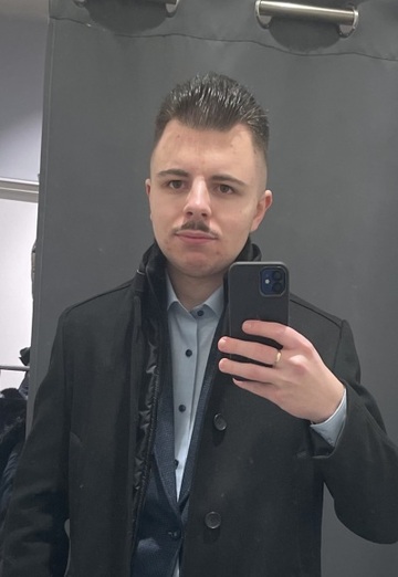 Maximilian (@maximilian195) — my photo № 1